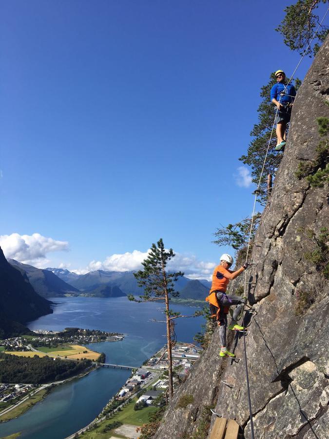 Grand Hotel - By Classic Norway Hotels Åndalsnes Εξωτερικό φωτογραφία